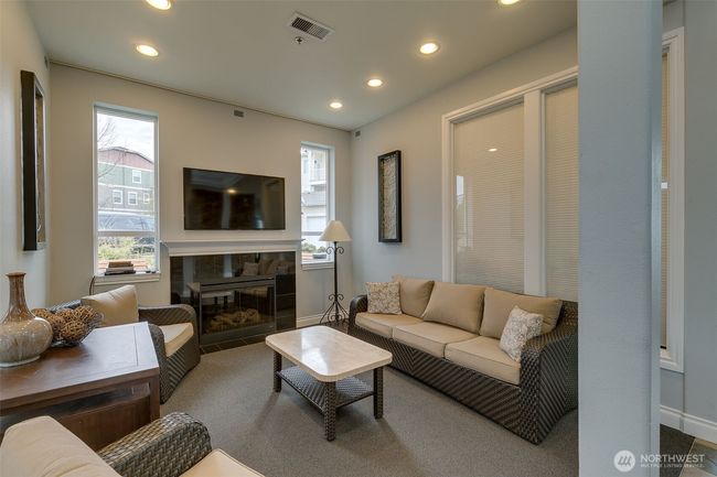 Additional gathering place | Image 38