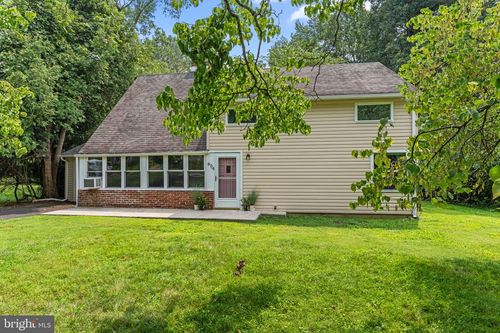 8704 Patton Rd, WYNDMOOR, PA, 19038-7432 | Card Image