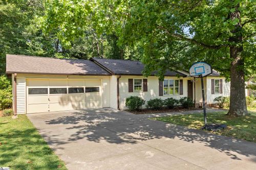 816 Brentwood Way, Simpsonville, SC, 29680-3117 | Card Image