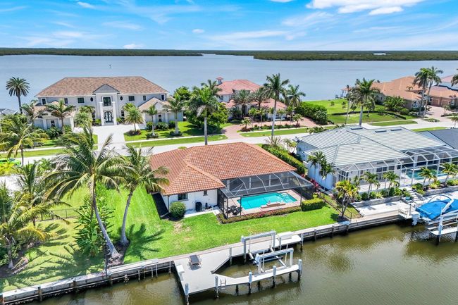 284 Polynesia Ct, House other with 3 bedrooms, 2 bathrooms and null parking in MARCO ISLAND FL | Image 43
