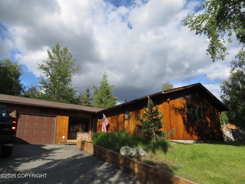 11032 Gulkana Cir, Eagle River, AK, 99577-8237 | Card Image