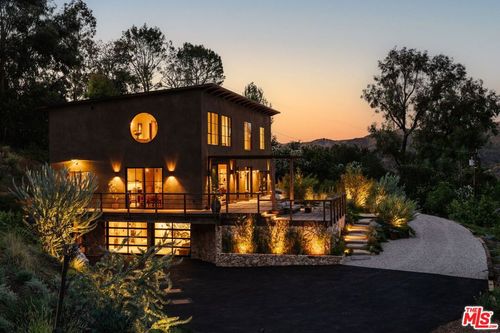 225 Powderhorn Ranch Rd, Topanga, CA, 90290-3843 | Card Image