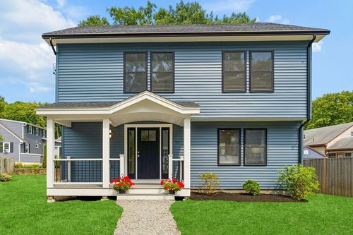77 Hurd St, Lynn, MA, 01905-1252 | Card Image