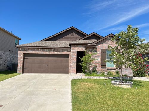 2605 Warren Ln, Aubrey, TX, 76227-1748 | Card Image