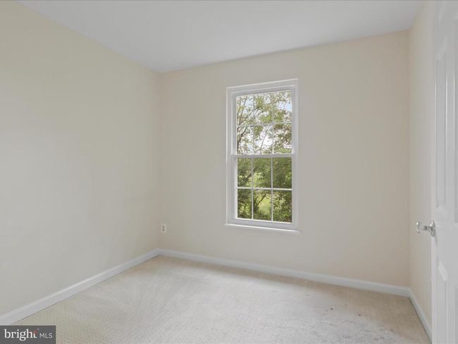 10612 Winfield Loop, Townhouse with 4 bedrooms, 4 bathrooms and null parking in MANASSAS VA | Image 23