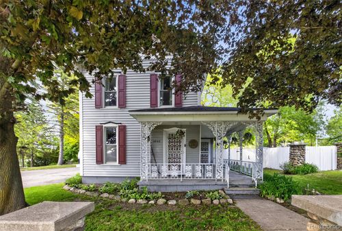 4742 2nd St, Columbiaville, MI, 48421-9142 | Card Image