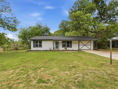 104 Live Oak St, Sanctuary, TX, 76020-2023 | Card Image