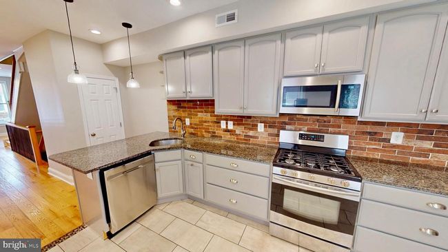 715 S Bouldin St, Townhouse with 3 bedrooms, 4 bathrooms and null parking in BALTIMORE MD | Image 6