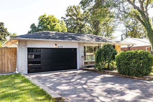 5170 Tamarac Dr, Burlington, ON, L7L3N4 | Card Image