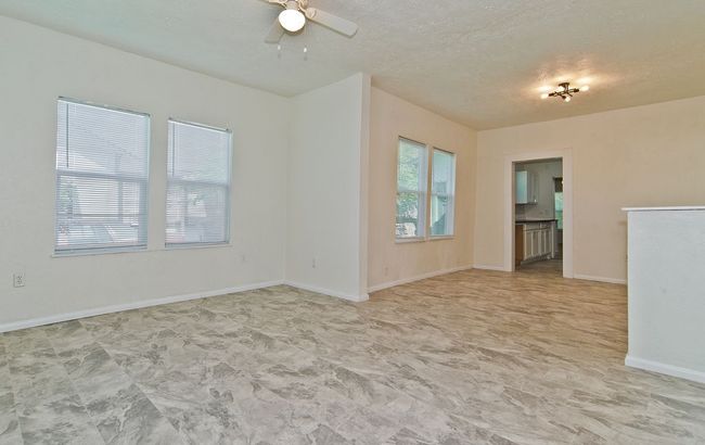 3011 Spurlock St, House other with 3 bedrooms, 2 bathrooms and null parking in Dallas TX | Image 11