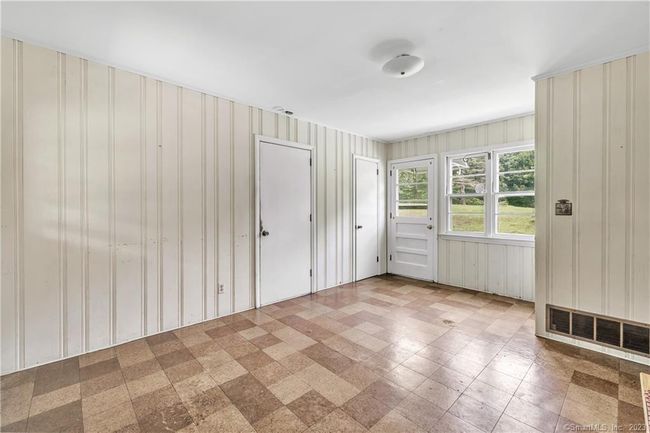 193 Walnut Tree Hill Rd, House other with 3 bedrooms, 2 bathrooms and null parking in Shelton CT | Image 27
