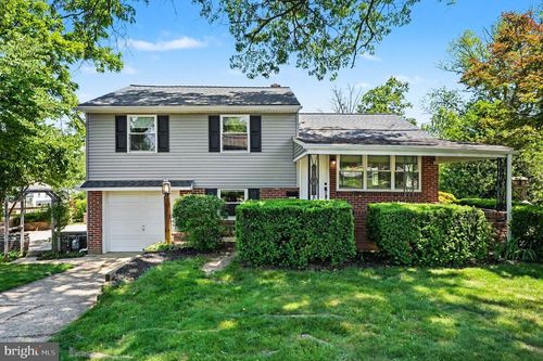 529 Columbia Ave, PHOENIXVILLE, PA, 19460-4272 | Card Image