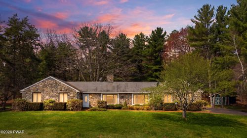 28 Valentine Dr, Hawley, PA, 18428-4608 | Card Image