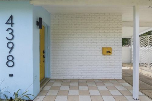 4398 Neptune Dr Se, ST PETERSBURG, FL, 33705-4323 | Card Image