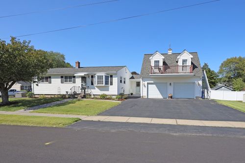 49 Lincoln St, Plainville, CT, 06062-2625 | Card Image