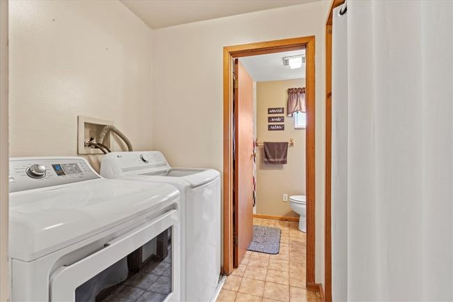 345 Grove St, House other with 3 bedrooms, 2 bathrooms and null parking in Mc Kees Rocks PA | Image 19