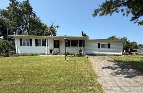 2699 Mckelvey Rd, Maryland Heights, MO, 63043-1638 | Card Image