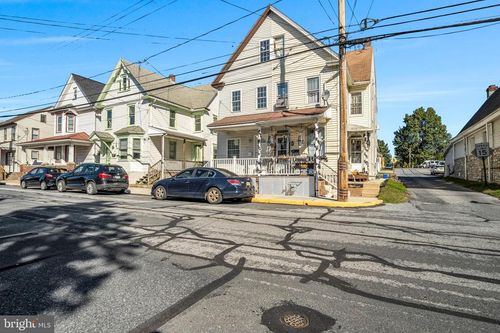 125 E Emaus St, MIDDLETOWN, PA, 17057-1700 | Card Image