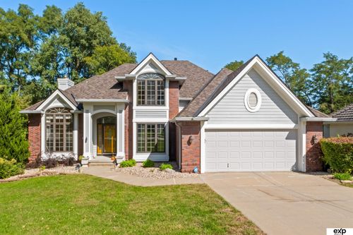 346 Golden Oaks Dr, Council Bluffs, IA, 51503-8437 | Card Image