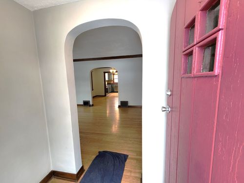 365 Vandalia St, Elgin, IL, 60123-7461 | Card Image