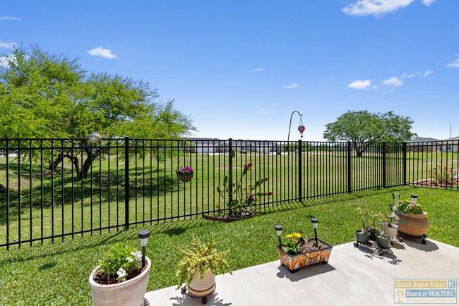 105 Bethpage Dr, House other with 2 bedrooms, 2 bathrooms and 2 parking in Laguna Vista TX | Image 21
