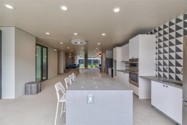 APT-233 - 800 Embassy Dr, Condo with 1 bedrooms, 1 bathrooms and 1 parking in Austin TX | Image 38
