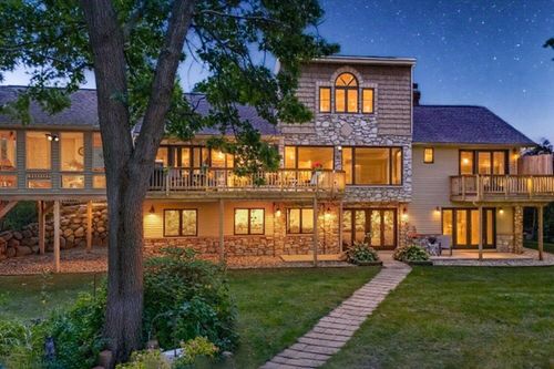 7414 Field Bay Ave, Kalamazoo, MI, 49009-4060 | Card Image