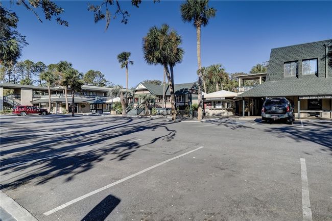APT-19 - 36 Deallyon Ave, Condo with 2 bedrooms, 2 bathrooms and null parking in Hilton Head Island SC | Image 28