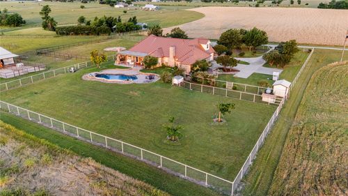 590 County Road 385, Valley View, TX, 76272-4703 | Card Image