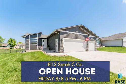 812 Sarah C Cir, Garretson, SD, 57030-3000 | Card Image