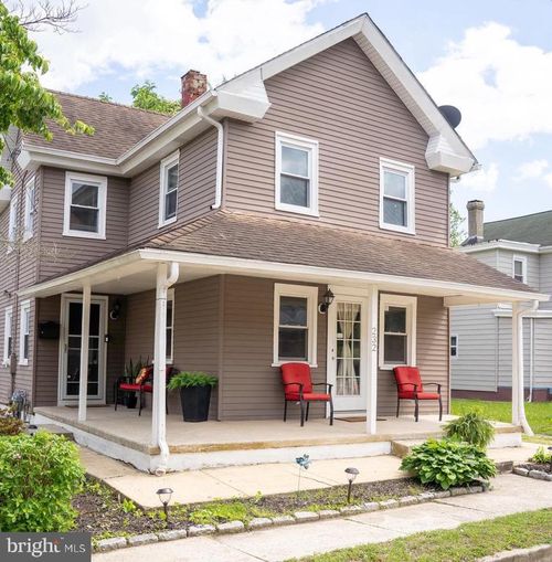 232 Chestnut St, WILLIAMSTOWN, NJ, 08094-1719 | Card Image