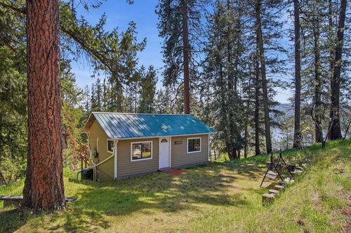 14149 Shallow Beach Ln, Newman Lake, WA, 99025-5005 | Card Image