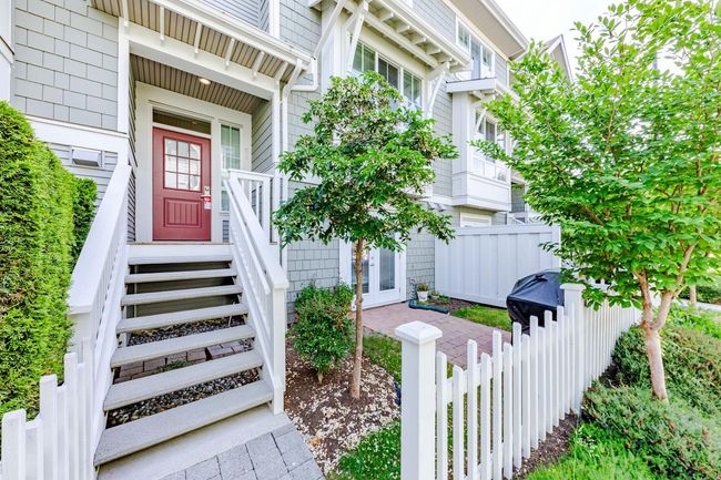 Property entrance with french doors | Image 37