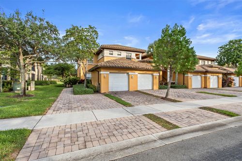 8296-8296 Nw 128th Ln, Parkland, FL, 33076-4905 | Card Image