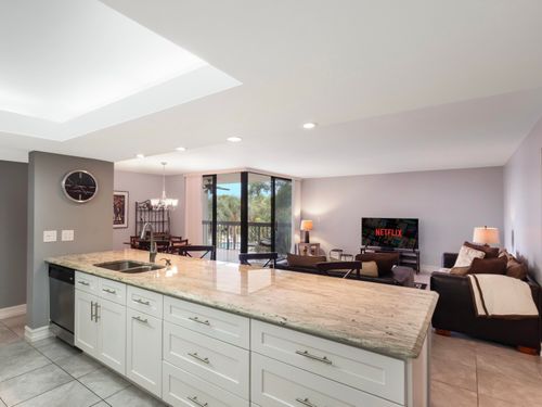 apt-8310-500 Egret Cir, Delray Beach, FL, 33444-7917 | Card Image