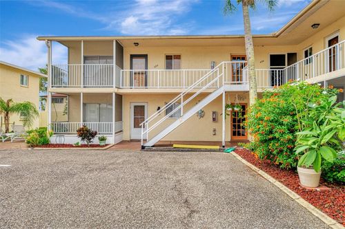 424-360 Base Ave E, VENICE, FL, 34285-4033 | Card Image