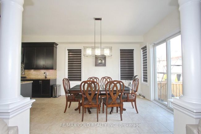 14 Ladbrook Cres, House other with 7 bedrooms, 5 bathrooms and 4 parking in Brampton ON | Image 11