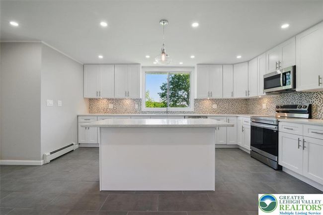 Kitchen | Image 19