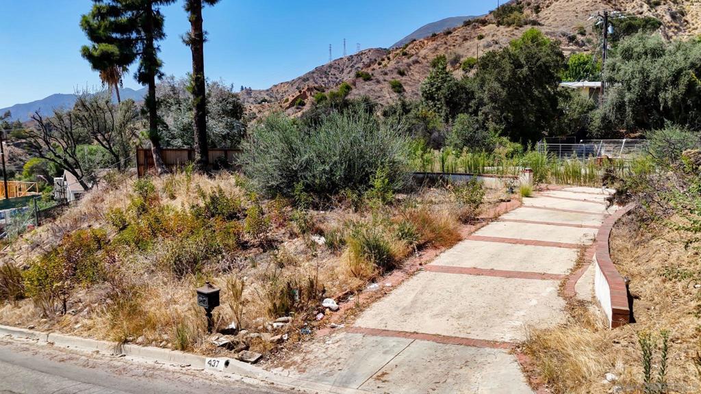 Land in Altadena 3