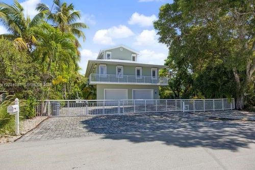 1217 Mockingbird Rd, Key Largo, FL, 33037-3887 | Card Image