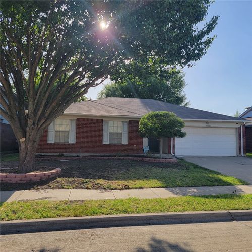 6426 Nicole Way, Arlington, TX, 76002-2982 | Card Image