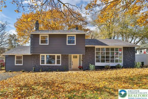 1046 N 28th St, Allentown, PA, 18104-3506 | Card Image