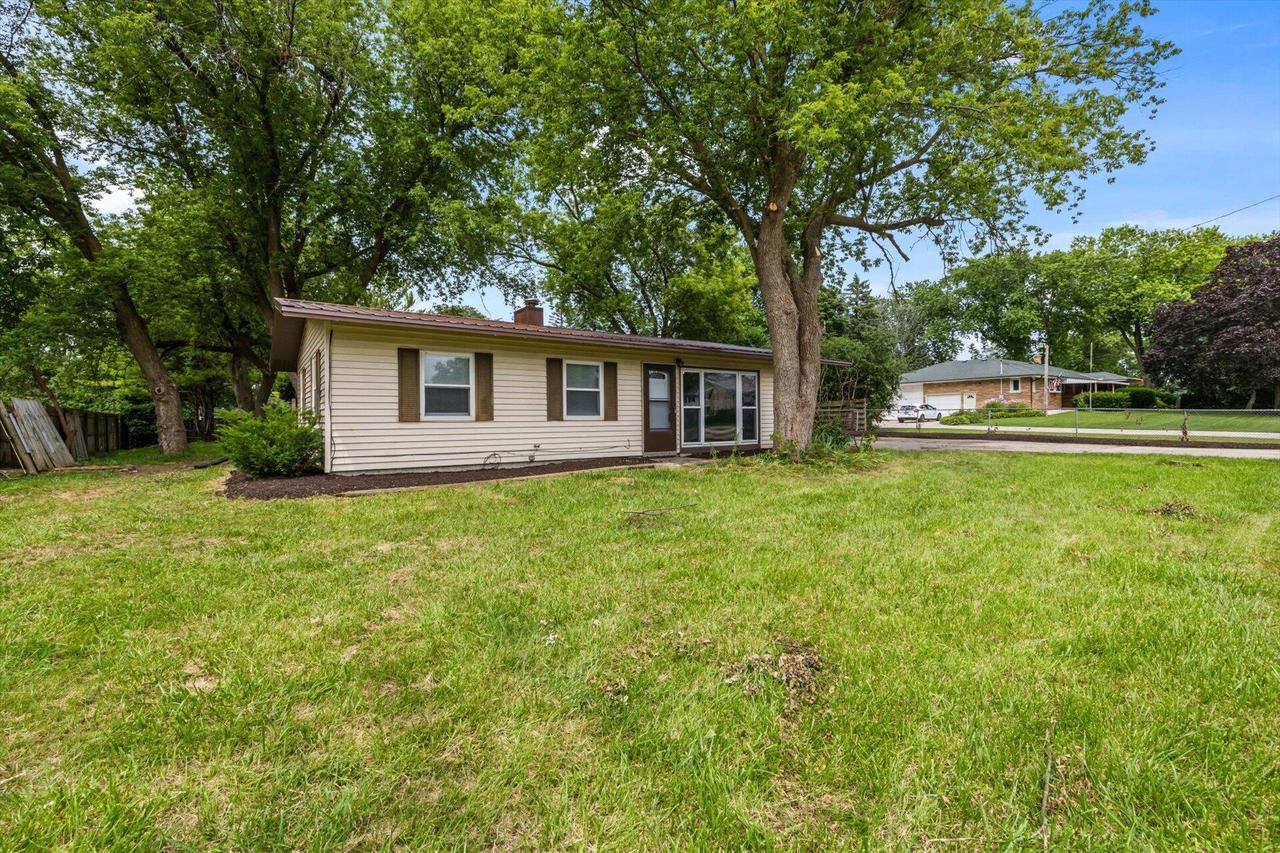County Line Rd, Germantown, WI 53022