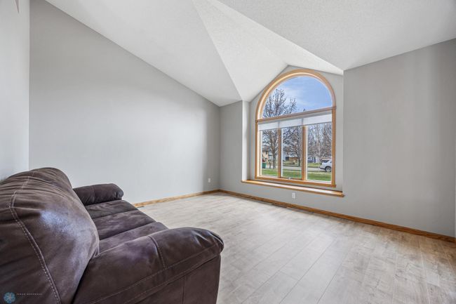 Formal Living Room | Image 8