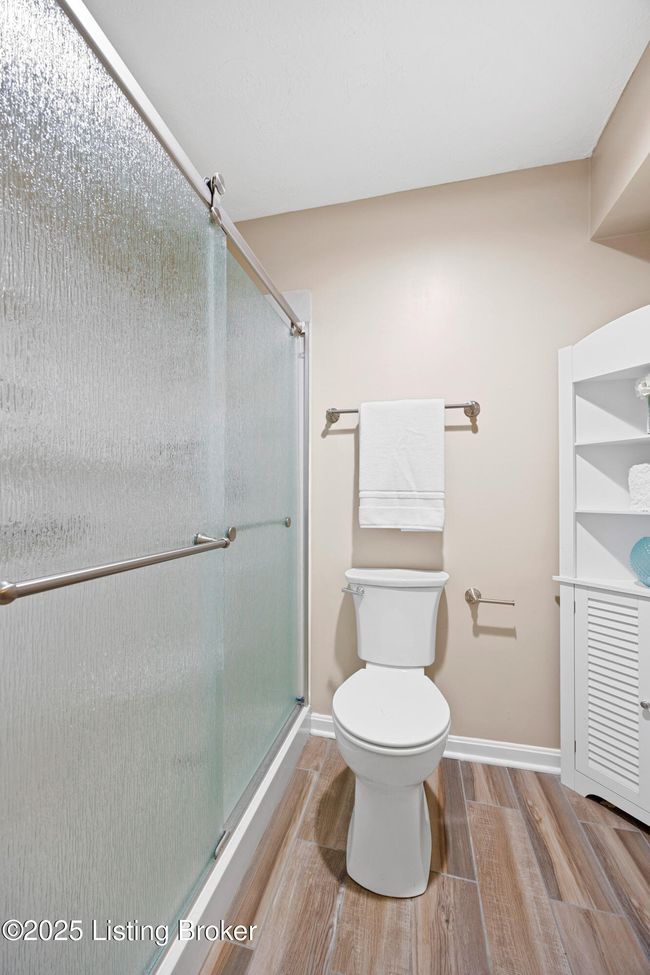 203 - 1600 Gardiner Ln, Condo with 2 bedrooms, 2 bathrooms and null parking in Louisville KY | Image 21