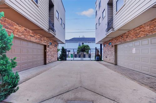 1420 Wilson St, Houston, TX, 77019-5116 | Card Image