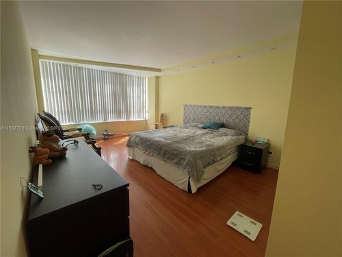 apt-614-600 Three Islands Blvd, Hallandale Beach, FL, 33009-7800 | Card Image