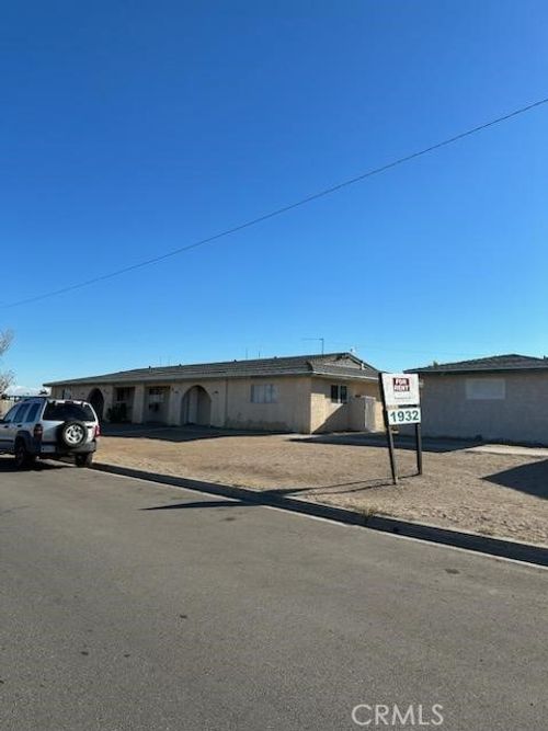 apt-8-1932 Erin Dr, Needles, CA, 92363-2605 | Card Image
