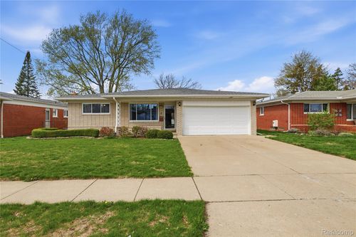 13455 Haupt Dr, Warren, MI, 48088-6922 | Card Image