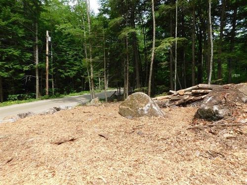 75-0 Bog Road, Hillsborough, NH, 03244 | Card Image